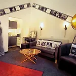 Aparthotel Am Münzplatz 3*