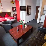Apart Otel Am Munzplatz 3*