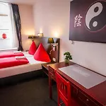 アパートホテル アム ミュンツプラッツ 3*