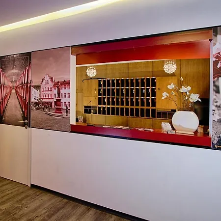 Am Muenzplatz Aparthotel 3*