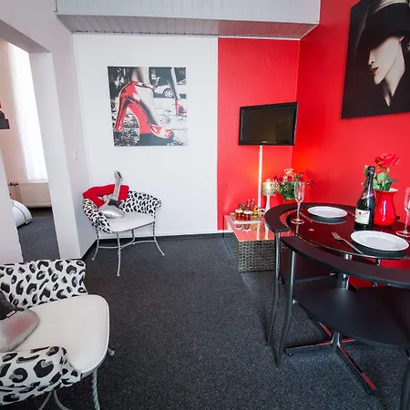 ام مونتزبلاتس الفندقية بخدمة ذاتية كوبلنس