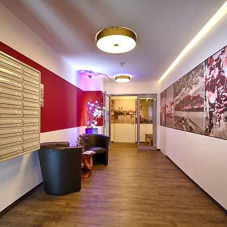 Apart Otel Am Munzplatz 3*